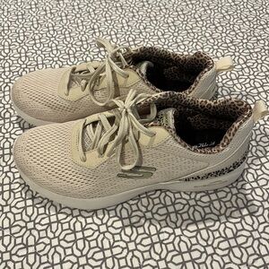 Skechers Women's Skech-air Dynamight Sneaker